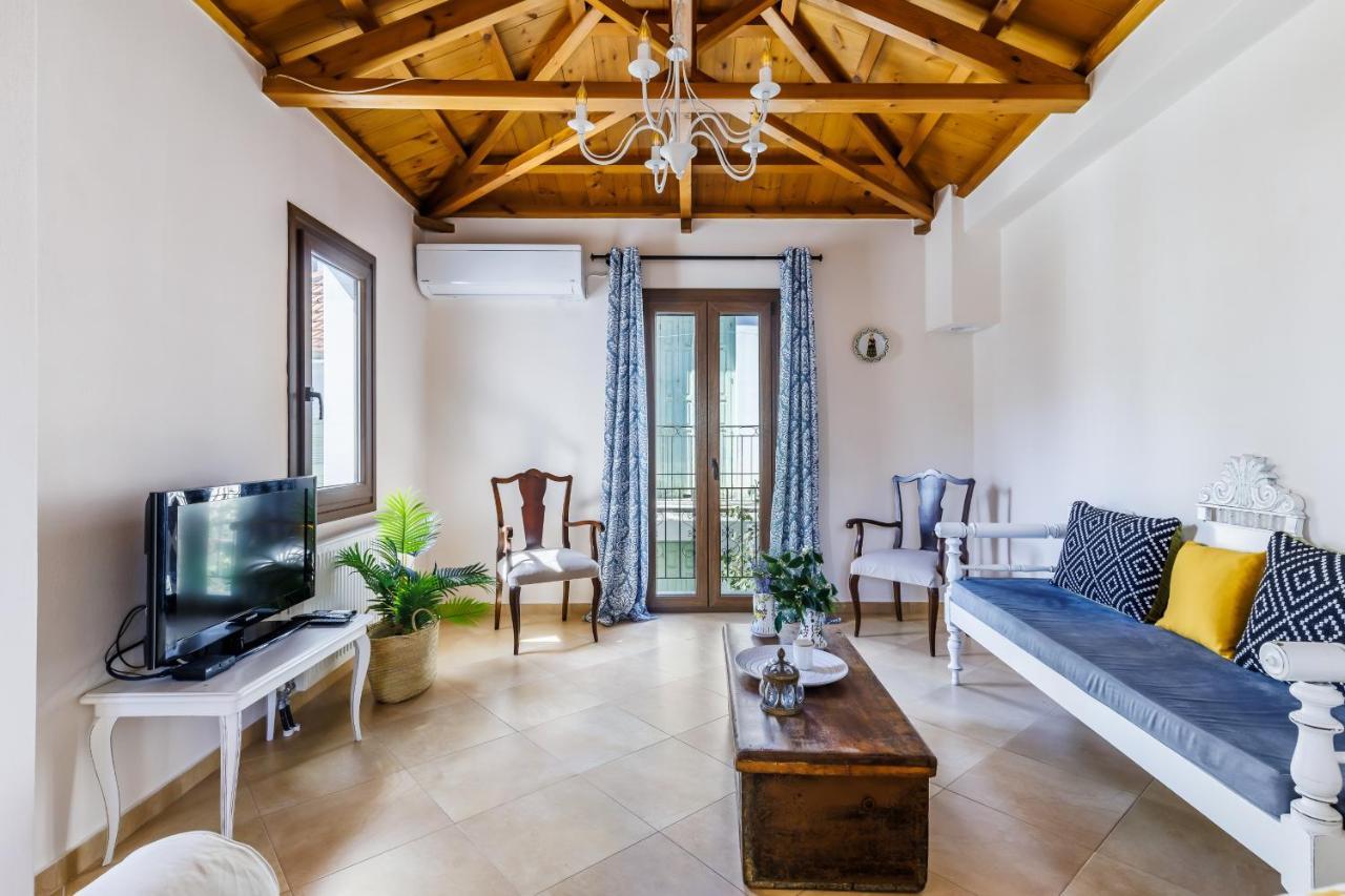 Petradi Town Apartment سكوبيلوس تاون المظهر الخارجي الصورة
